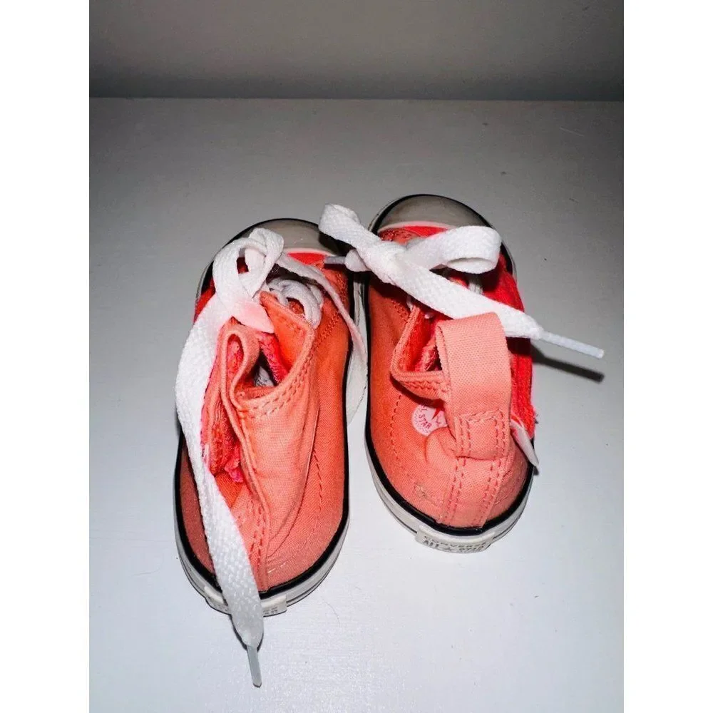 Converse Chuck Taylor Hightop Sneakers Shoes Canvas hot pink Size 10 girls